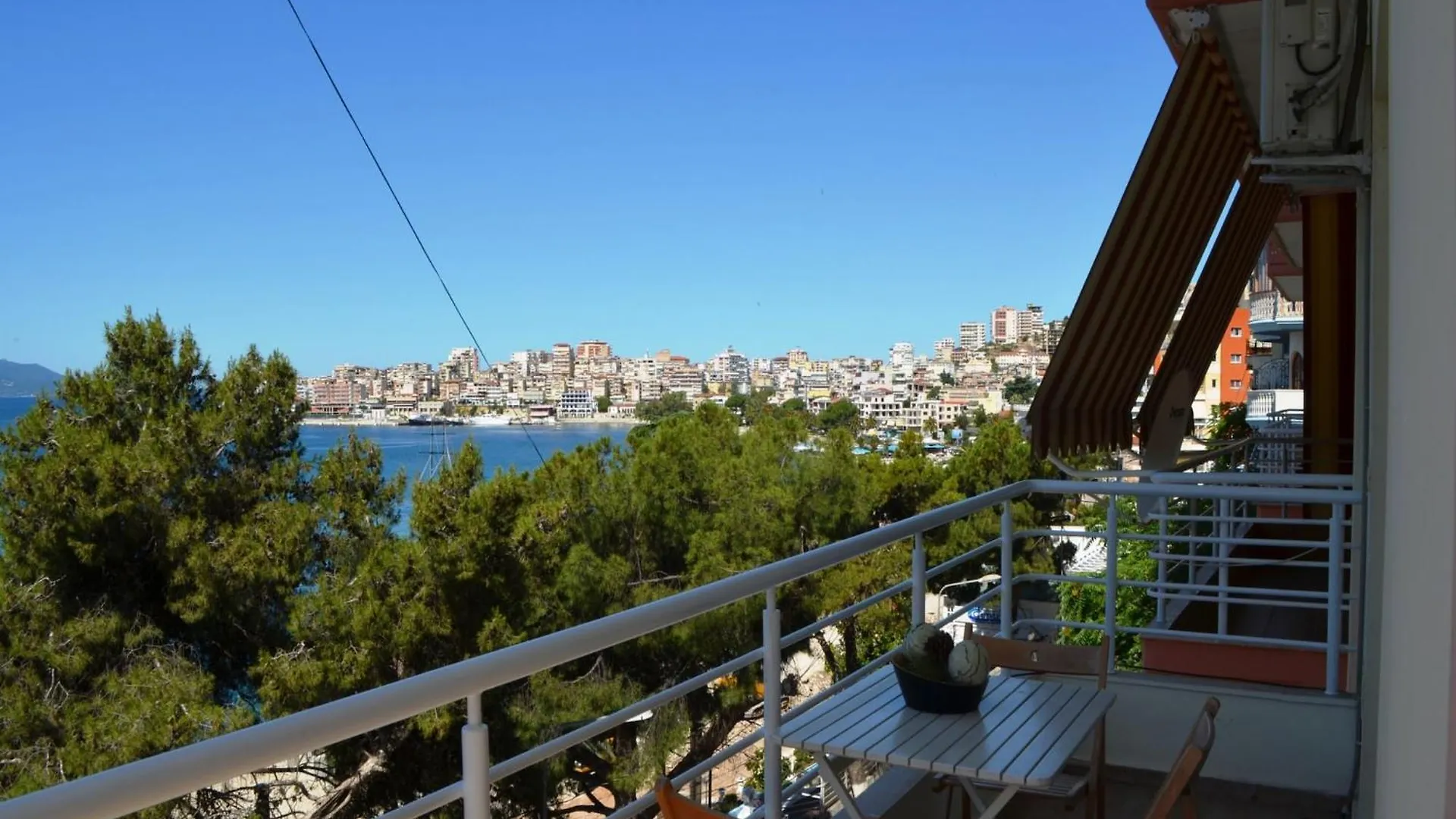 Apartamento Contemporary Living With Ionian Views Sarandë